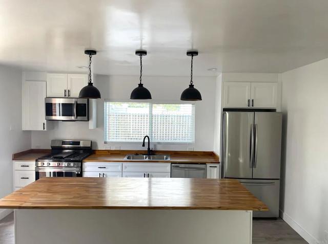 3812 14 36Th Street, San Diego CA: https://media.crmls.org/mediaz/cab3e4c6-89f0-4d4b-a1c9-0765c7daa8fe.jpg