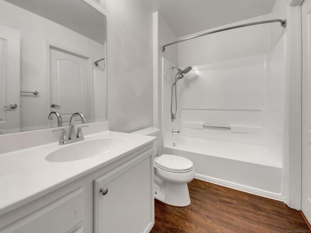 12059 Alta Carmel Ct, San Diego CA: https://media.crmls.org/mediaz/cab4ebcd-f4f3-4825-8b1e-8df38432e2ef.jpg