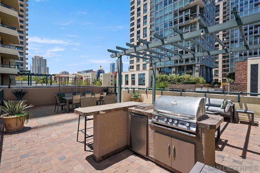555 Front Street - photo 10