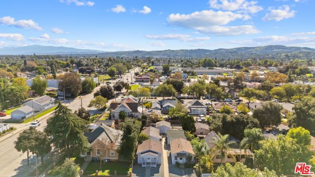 920 W 3rd Street, Pomona CA: https://media.crmls.org/mediaz/cab6dad3-2504-4d60-a965-92c39ce85037.jpg