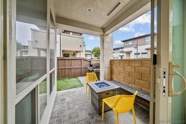 2335 Aperture Circle, San Diego CA: https://media.crmls.org/mediaz/cab760d4-3a48-4cc5-ba72-48f5cbbe1826.jpg