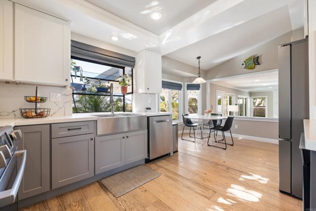 Detail Gallery Image 7 of 28 For 2072 Wandering Rd, Encinitas,  CA 92024 - 4 Beds | 2/1 Baths