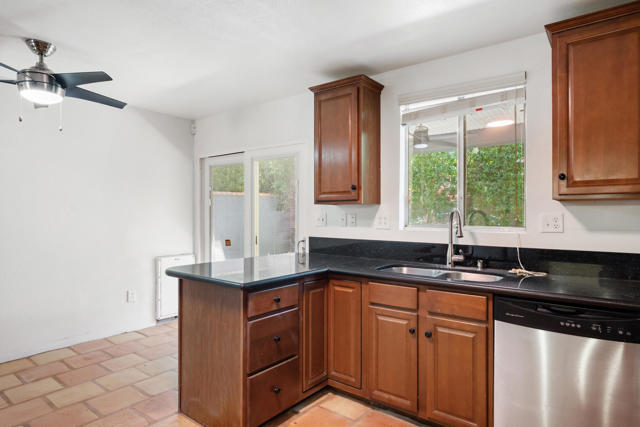 77145 Calle Durango, La Quinta CA: https://media.crmls.org/mediaz/cab82039-caa6-41e4-8484-5942f08719bd.jpg