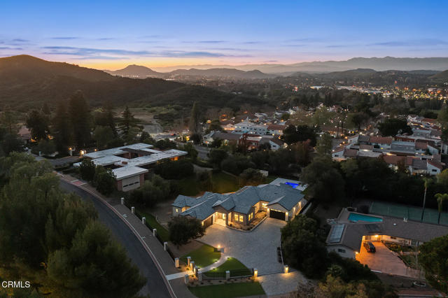 Image 2 of 34 For 395 Sherwood Court