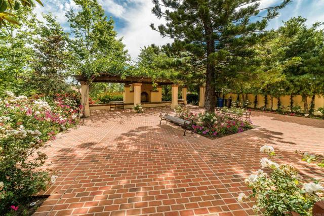 6851 Helenite Place, Carlsbad CA: https://media.crmls.org/mediaz/cab8d39a-10c5-4443-8955-5b9c4f461d34.jpg