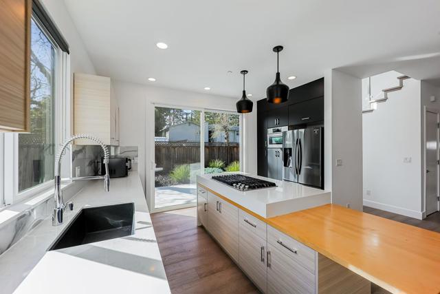 0 N Whisman Road, Mountain View CA: https://media.crmls.org/mediaz/cab8f331-9520-4c4f-bf8c-153758ab9e37.jpg