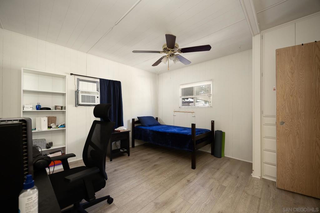 MLS #250033078SD image #11