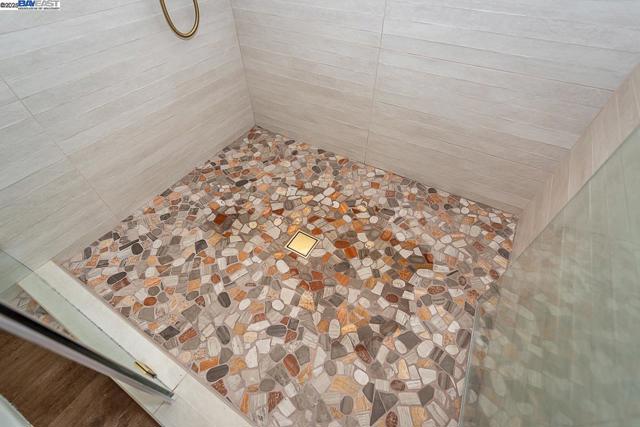 697 Lakewood Dr, Sunnyvale CA: https://media.crmls.org/mediaz/cababf04-946d-4449-bdd1-9067606694e9.jpg