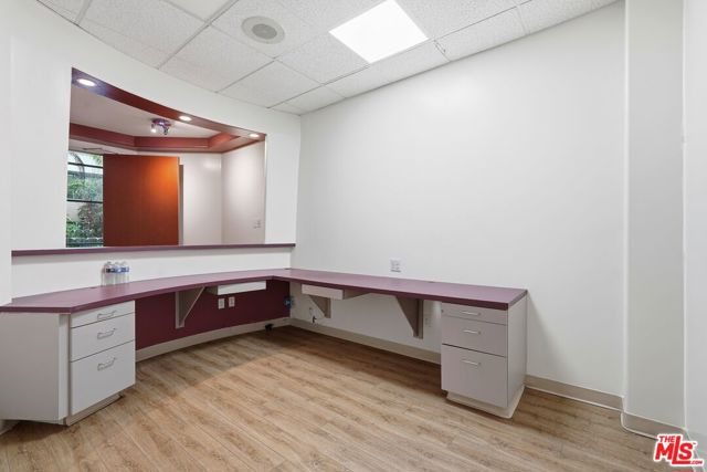  Commercial for Sale in Thousand Oaks, California