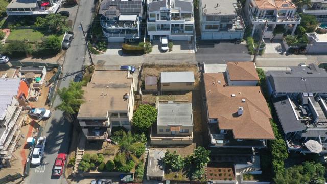 2311 Montgomery Avenue, Cardiff by the Sea CA: https://media.crmls.org/mediaz/cabbe2b4-753b-4518-adeb-b3421e8154f6.jpg