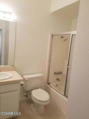 128 Maegan Place, Thousand Oaks CA: https://media.crmls.org/mediaz/cabc62f5-a465-48fc-b830-b66a93f866d2.jpg