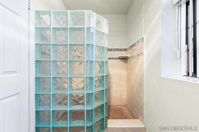 Image 49 of 54 For 1709 Larkhaven Glen