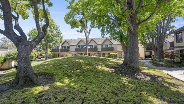 622 N Ahwanee Terrace, Sunnyvale CA: https://media.crmls.org/mediaz/cabd4163-d408-405f-aeb8-76539e0a92ec.jpg