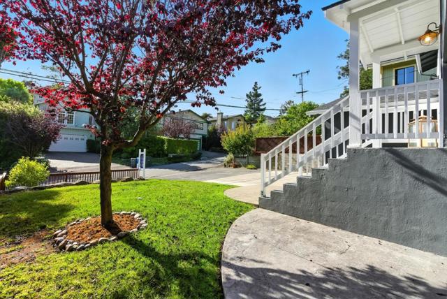 422 Avenue Portola, El Granada CA: https://media.crmls.org/mediaz/cabe7834-c47f-44c5-8c31-c9ef36cc98e0.jpg
