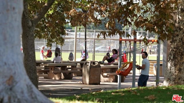 1105 W Clark Avenue, Burbank CA: https://media.crmls.org/mediaz/cabeb8d2-83ac-44b7-a8ed-2cde364370f8.jpg