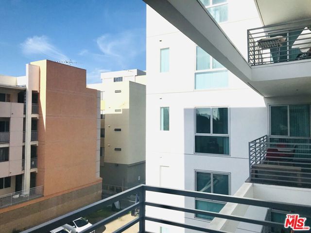 1241 5TH Street, 603 photo 33