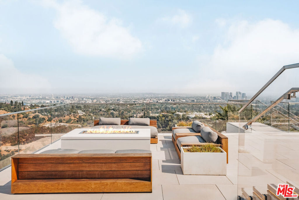 MLS #25575239 img 37