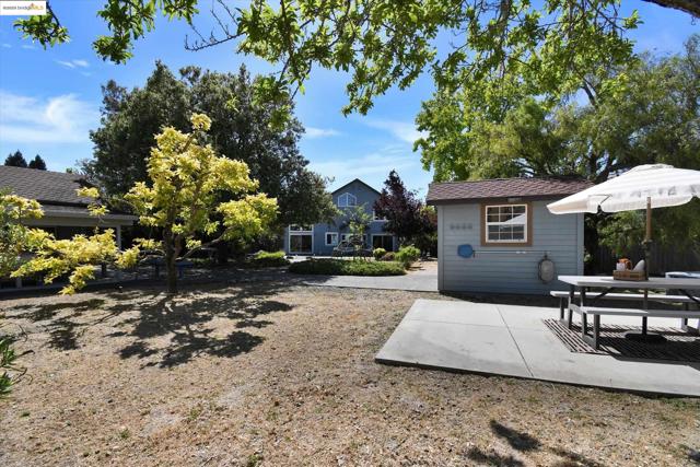 2944 Von Doolen Court, Pinole CA: https://media.crmls.org/mediaz/cac03576-d160-4b6a-aa9d-ff58a826f65f.jpg