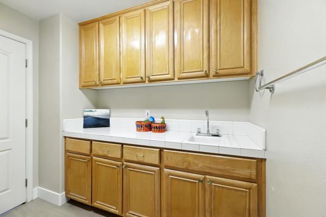 553 Lower Vintners Circle, Fremont CA: https://media.crmls.org/mediaz/cac06743-5380-4ec9-a443-55260ec28294.jpg
