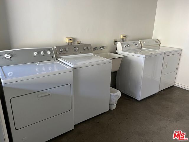 Free Community Laundry for Owners