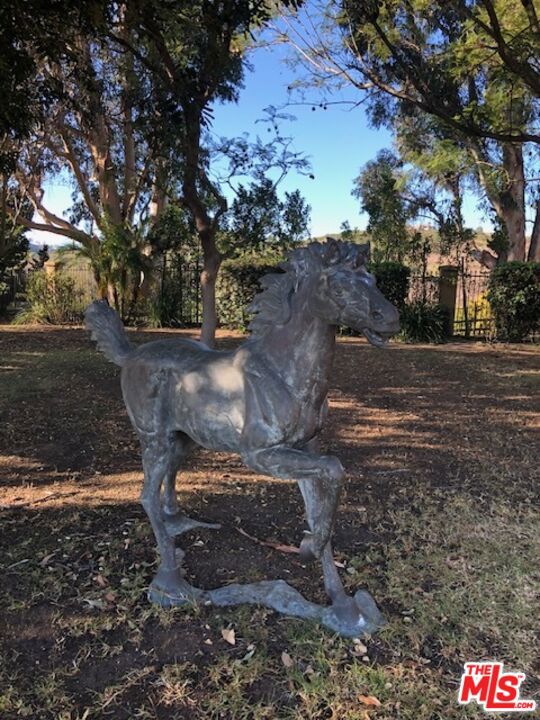 One of many Animal Sculpture