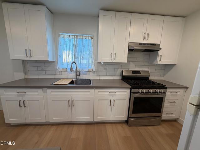 Detail Gallery Image 3 of 12 For 430 W Fir Ave, Oxnard,  CA 93033 - 3 Beds | 1 Baths