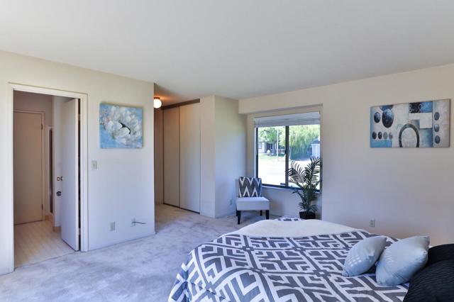 8760 Rancho Hills Drive, Gilroy CA: https://media.crmls.org/mediaz/cac27110-6556-489b-bc7f-fd69ecc00707.jpg