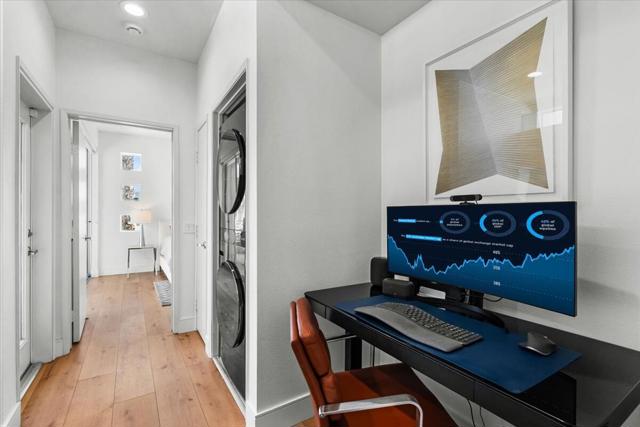 252 Breeze Loop, Palm Springs CA: https://media.crmls.org/mediaz/cac32337-3fcf-4993-9f74-479a9c465c05.jpg