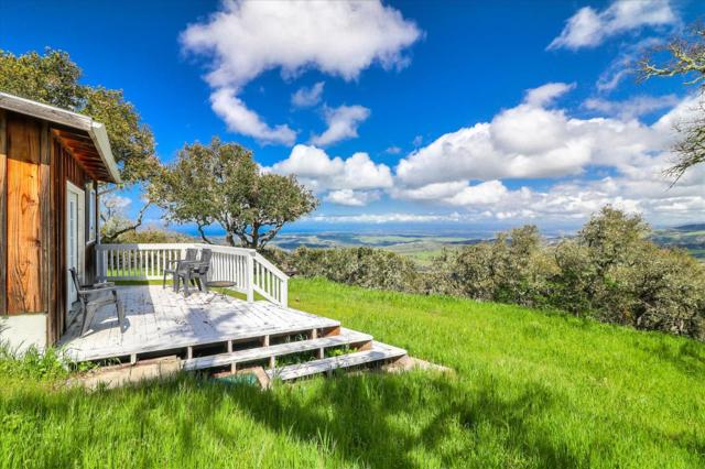 500 El Caminito Road, Carmel Valley CA: https://media.crmls.org/mediaz/cac3e665-60cd-44bb-9473-9258f2a29152.jpg