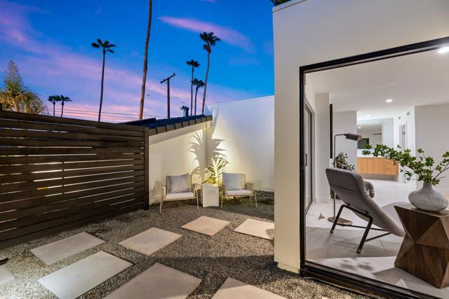 46380 Desert Lily Drive, Palm Desert CA: https://media.crmls.org/mediaz/cac4e26e-1294-4ba0-8fb7-0348cebfed6d.jpg