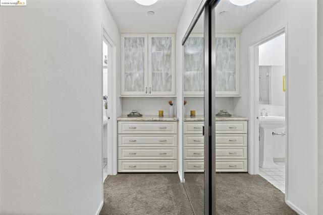 Image 24 of 53 For 545 Pierce St  2207