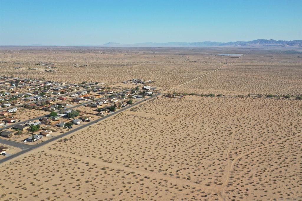 MLS #250043070SD image #22