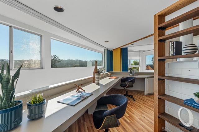 2506 Via Merano, Del Mar CA: https://media.crmls.org/mediaz/cac6ae1b-01e6-4f0a-9126-da51b5c09c79.jpg