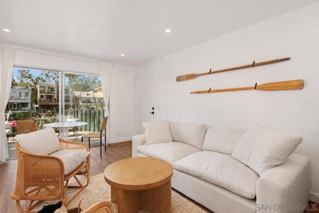 Image 29 of 52 For 4627 Park Dr