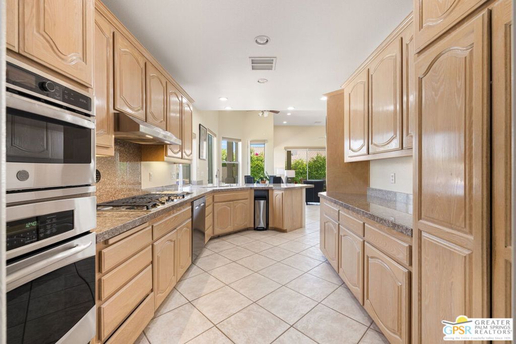 MLS #25582673PS image #25