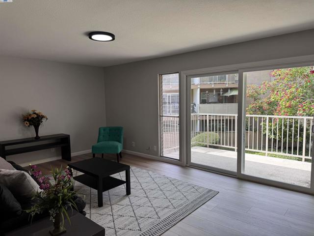 2755 Country Drive, Fremont CA: https://media.crmls.org/mediaz/cac82de7-4f72-475f-9e27-ebeac689ec56.jpg