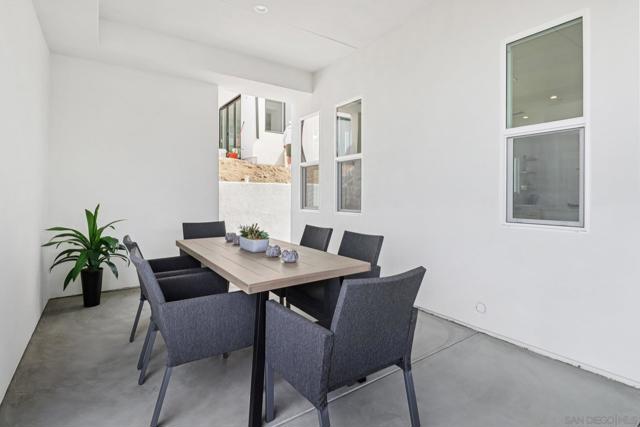 1850 Illion St, San Diego CA: https://media.crmls.org/mediaz/cac83c8d-2915-45a2-94af-b58f86d05129.jpg