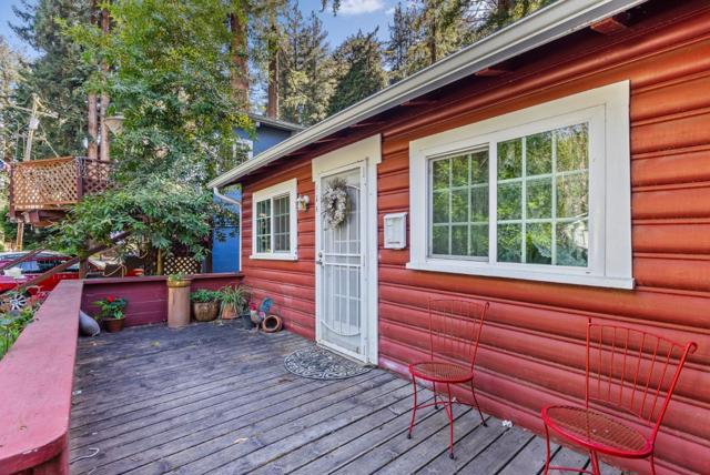 186 Saint Bernard Street, Santa Cruz CA: https://media.crmls.org/mediaz/cac87445-d492-413c-b237-31ee7c17f5af.jpg