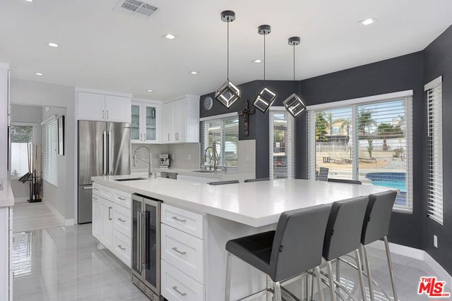 39665 Maple Leaf Court, Murrieta CA: https://media.crmls.org/mediaz/cac9ad0f-37a6-41a5-8f34-55ad5748195d.jpg