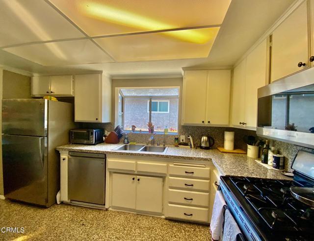 Detail Gallery Image 13 of 14 For 802 Magnolia Ave #4,  Pasadena,  CA 91106 - 2 Beds | 2/1 Baths
