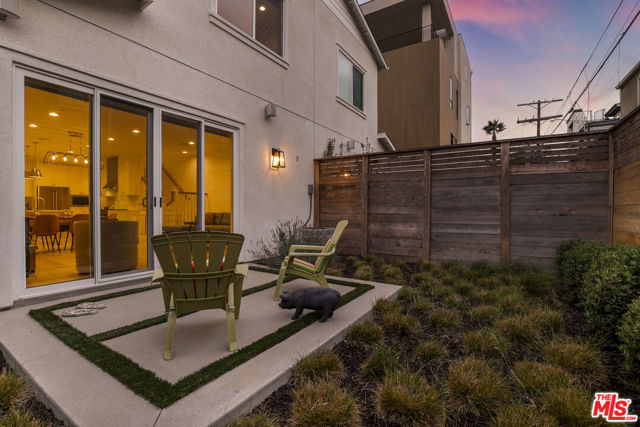 1741 S S Marvin Ave, Los Angeles CA: https://media.crmls.org/mediaz/cacb7d46-ab48-4234-9ad9-1a9205ce841d.jpg