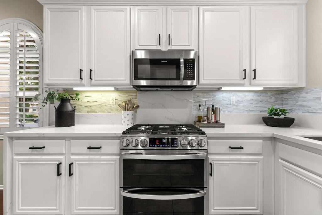 3647 Glen Avenue - photo 10