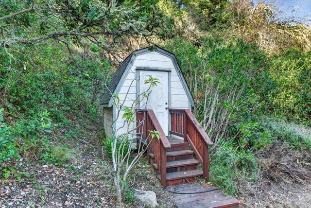 600 Caudill Road, Watsonville CA: https://media.crmls.org/mediaz/cacc810e-076f-4217-bac0-75e1d4d0da35.jpg