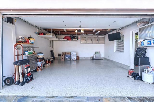 3435 Dickens, San Diego CA: https://media.crmls.org/mediaz/cacdf0f8-5eb8-406e-a1b0-8ca51ab24a41.jpg