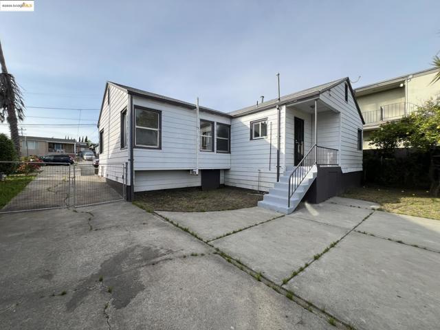 Image 21 of 28 For 3400 64th Avenue Pl