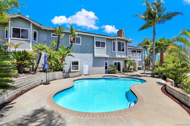 17342 Tam O Shanter Dr, Poway CA: https://media.crmls.org/mediaz/cace7155-7340-46a3-b671-b2bc87ecb8b5.jpg