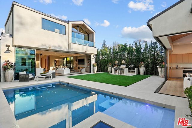 4445 Van Noord Avenue, Studio City CA: https://media.crmls.org/mediaz/cad0ee29-f92a-4fda-bf24-2248432c51b0.jpg
