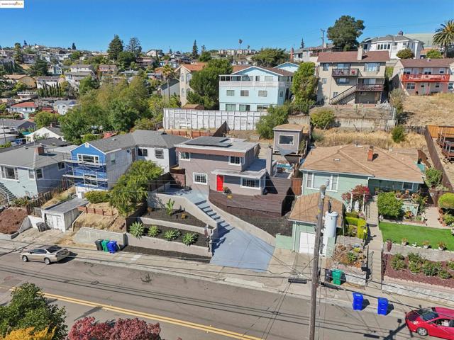 17324 Ehle St, Castro Valley CA: https://media.crmls.org/mediaz/cad1c44c-bd00-4d44-b27a-1dff67019577.jpg