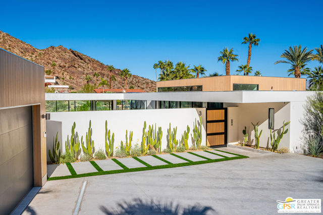 310 West Crestview Drive, Palm Springs