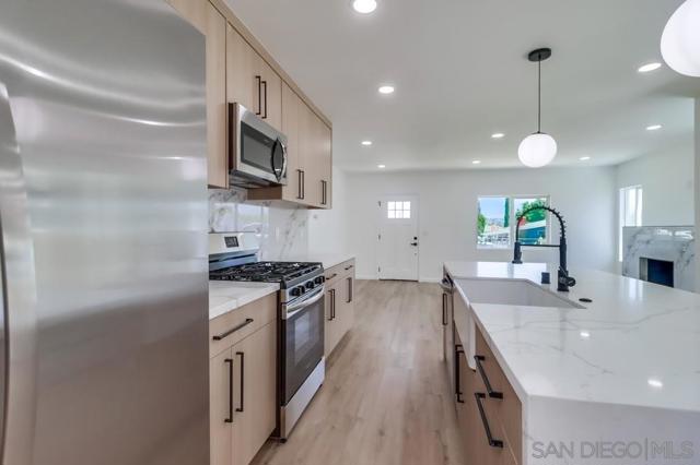 2780 Buena Vista, Lemon Grove CA: https://media.crmls.org/mediaz/cad2a26e-4a98-45ff-aa15-638c57683f1e.jpg